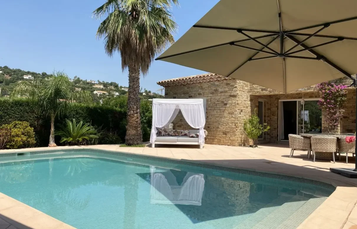 Ferienhaus in St Tropez an der Cote d'Azur mit Pool